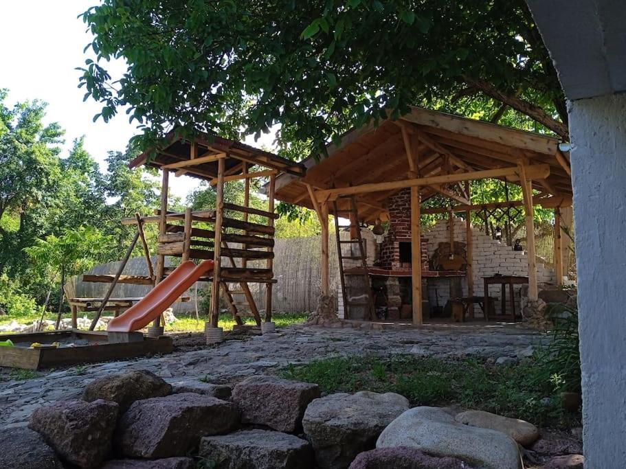 Ижата - Топлина И Уют Borovitsa Exterior foto